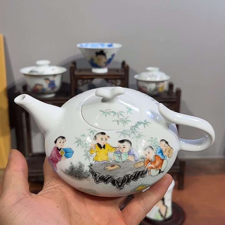 水***梉景德镇陶瓷艺术品