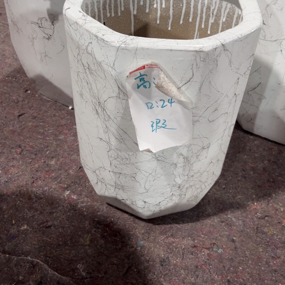 八宝飞丝小号一个花盆