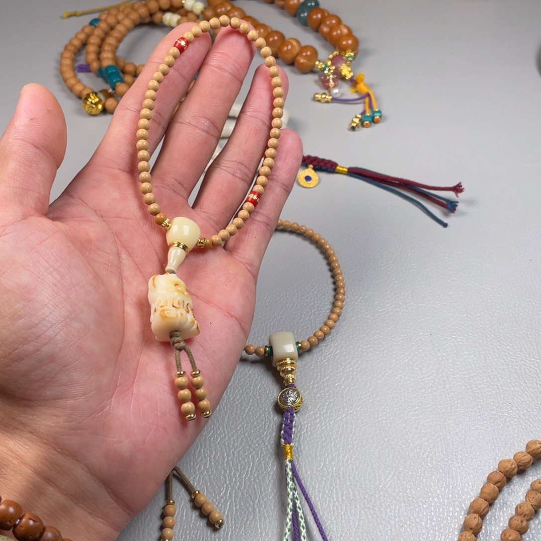 柏香籽/百香籽吊坠。。。。。。。。。。