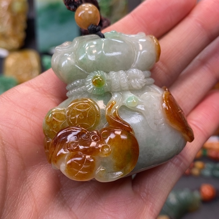 G***o翡翠未镶嵌颈饰缅甸天然翡翠A货