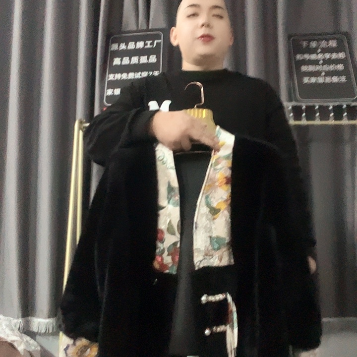 带子款钛合金vhjjkhbgggg