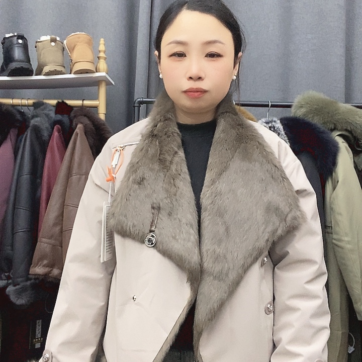 米灰色短款外套女装