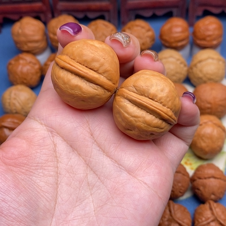 文玩核桃把件小海豚