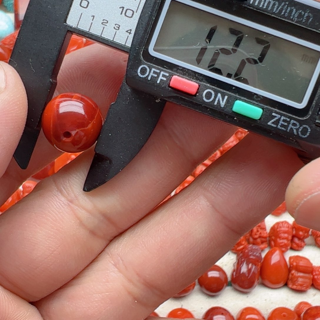 南红玛瑙配饰未镶嵌