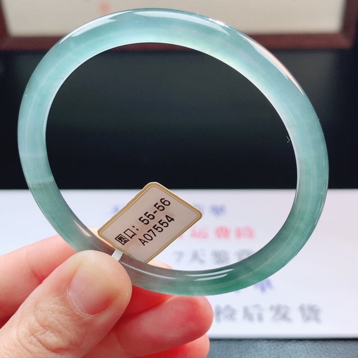 翡翠未镶嵌手镯翡翠手镯28