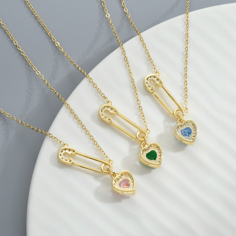 铜合金锆石项链 高级感高端火爆款银针锆石几何造型时尚锁骨链   
