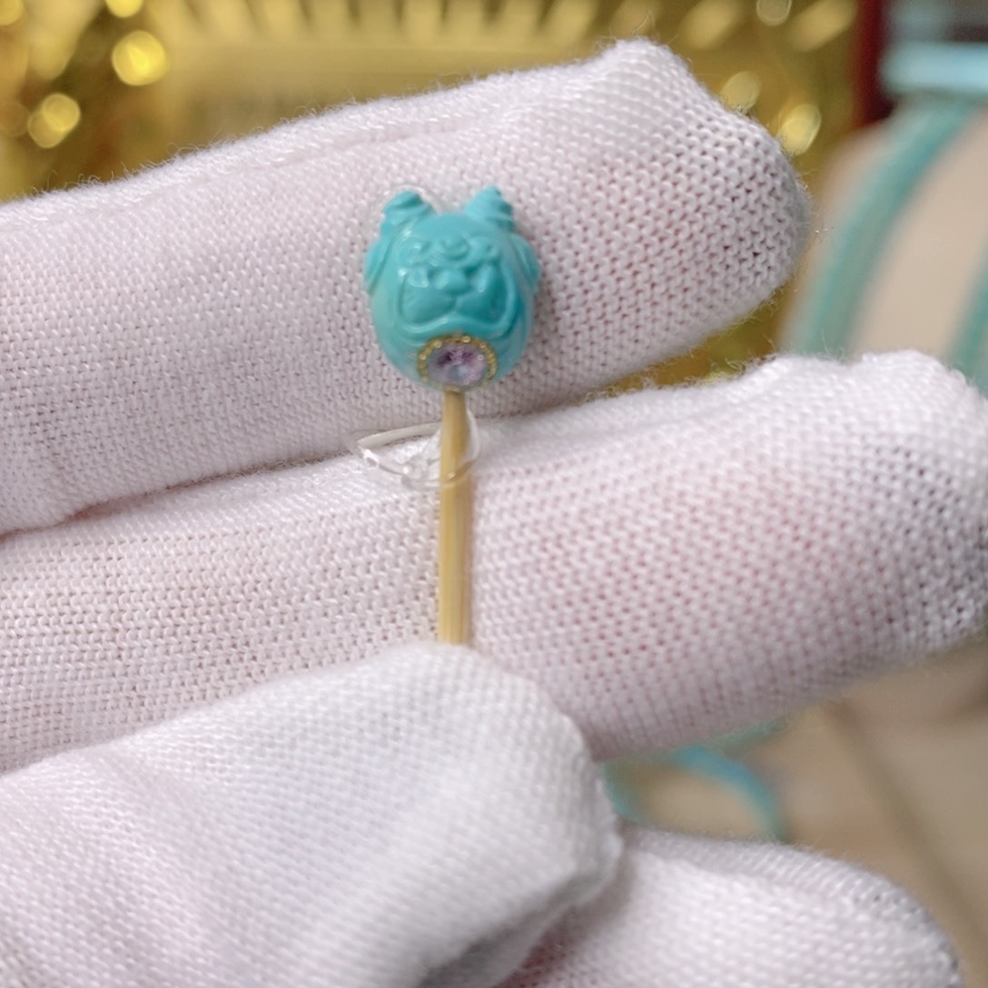 绿松石雕刻件未镶嵌