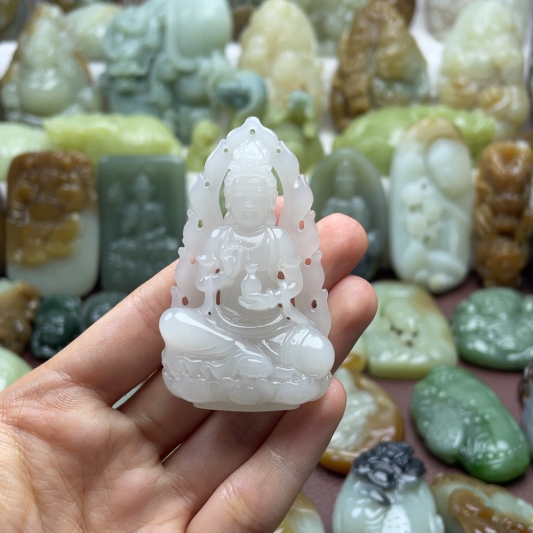 和田玉未镶嵌颈饰