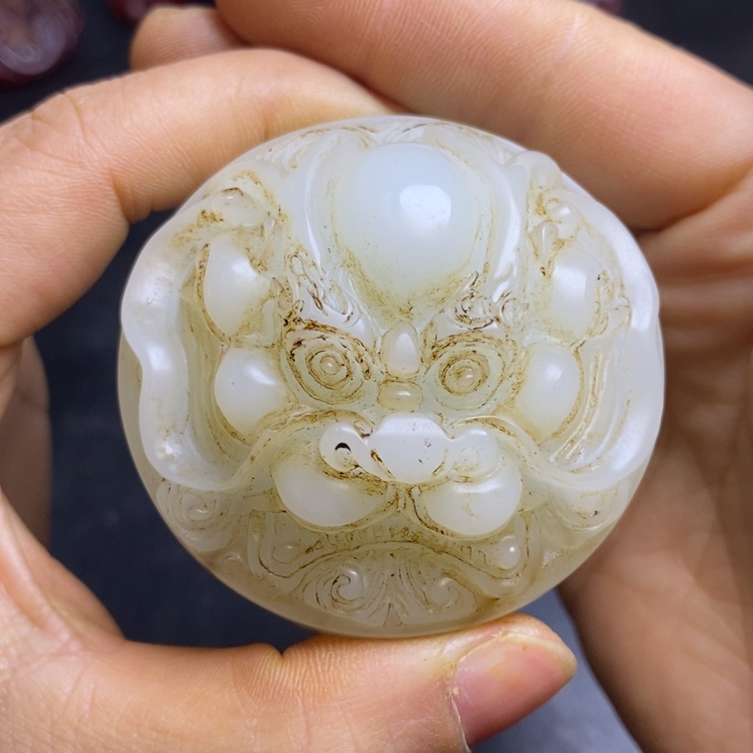 未镶嵌和田玉（糖玉）挂件