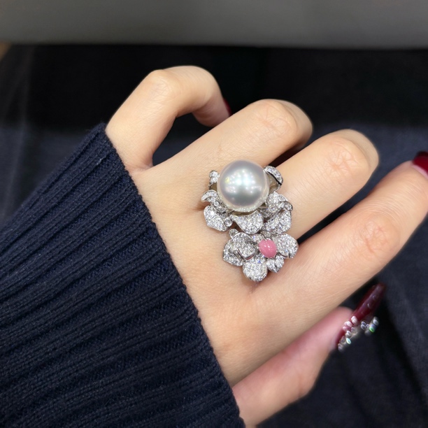 澳白海螺珠钻石戒指12.5mm