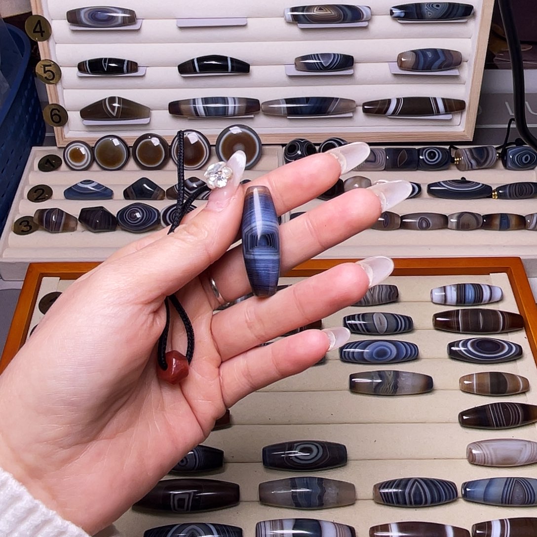 常***笑玛瑙/玉髓未镶嵌颈饰