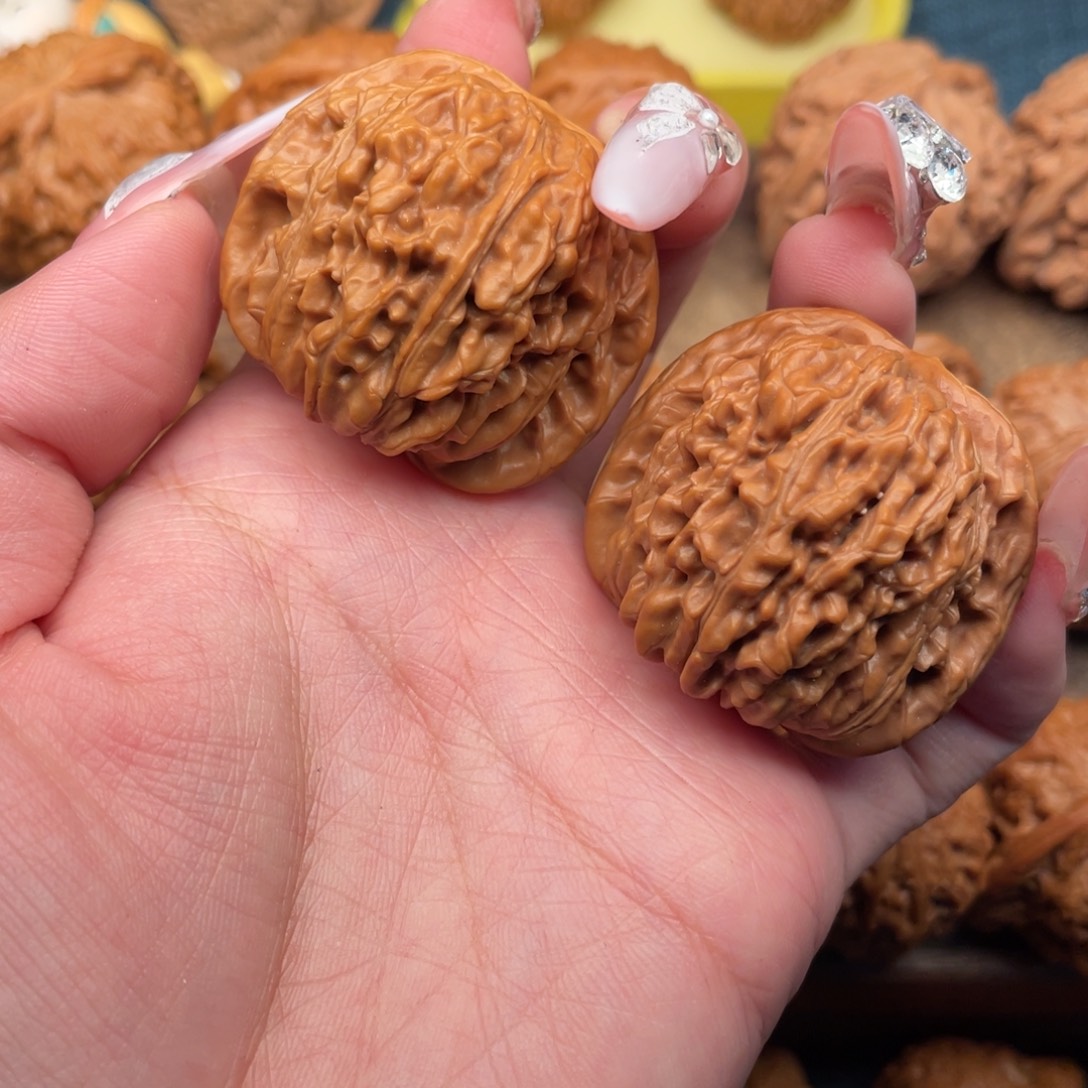 文玩核桃把件精配同树平谷楼40