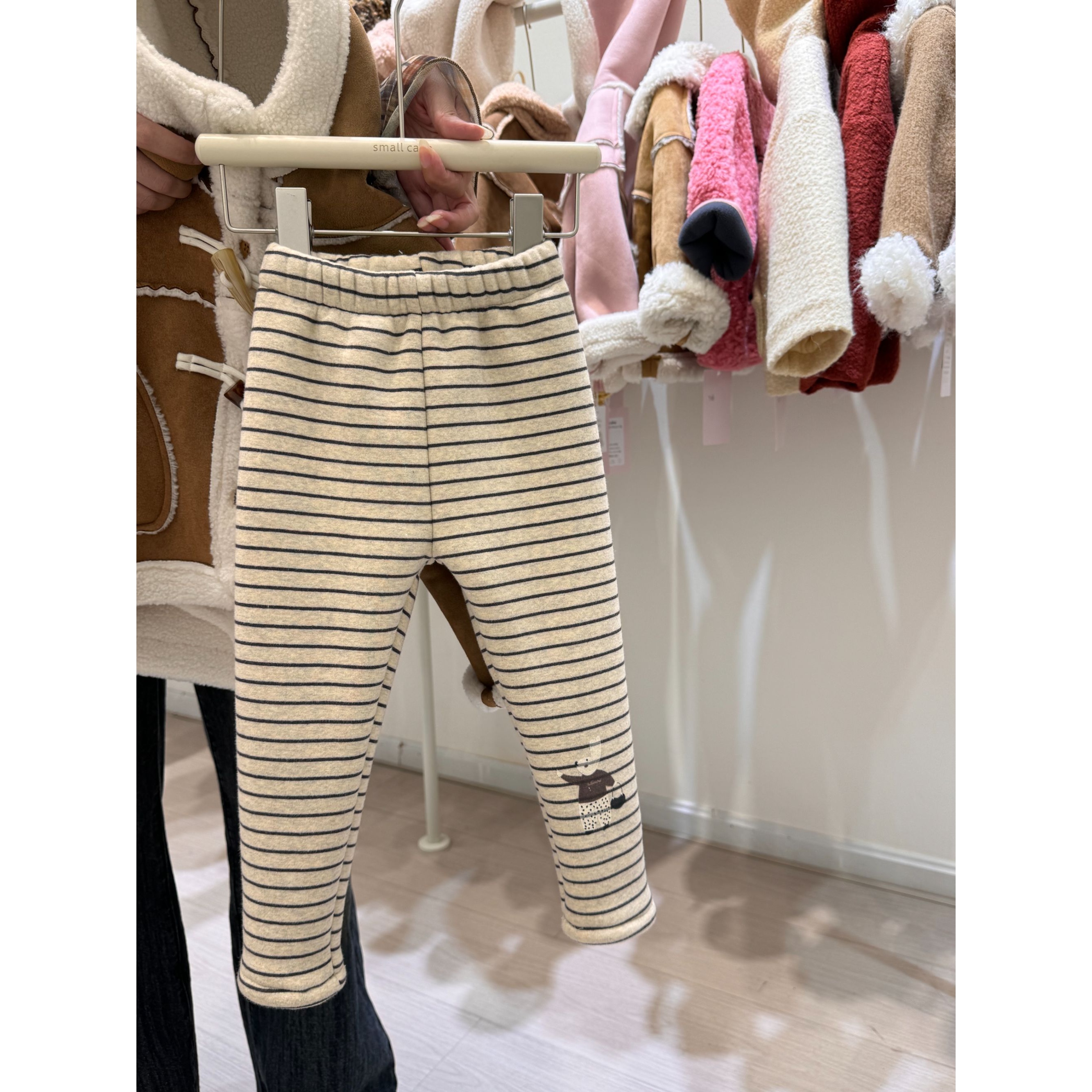 【现货】 童装2024年冬季儿童加绒加厚条纹打底裤244-SC-9289咖色