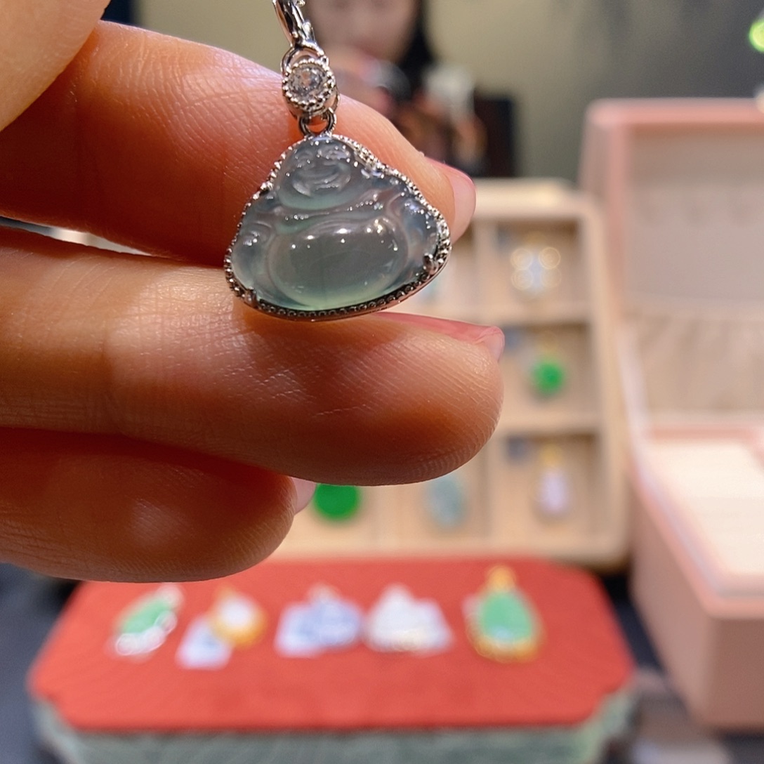 翡翠吊坠(不含链)未镶嵌