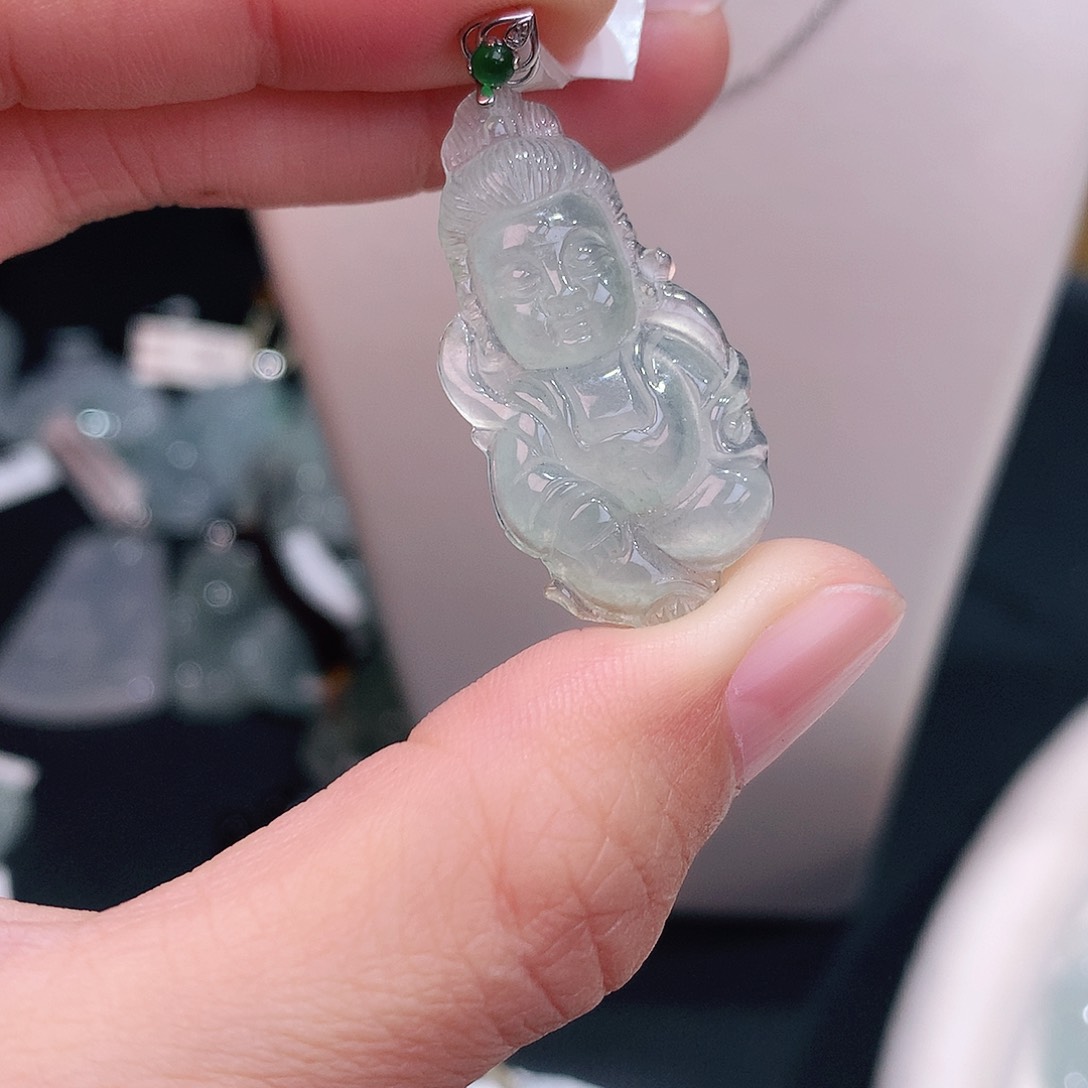 颈饰18K金镶嵌翡翠33.9-16.6-4