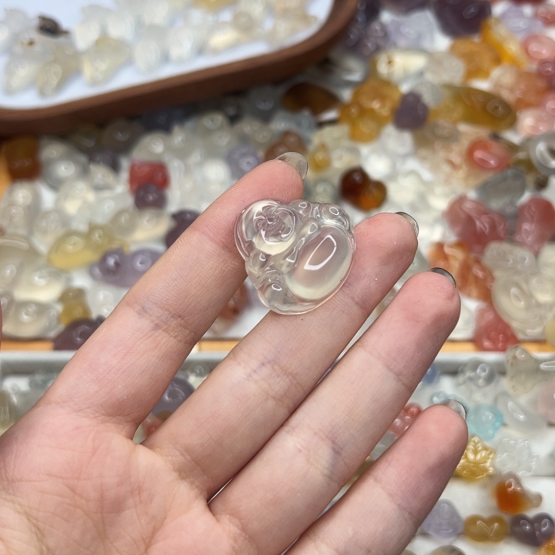 阿***~玛瑙/玉髓未镶嵌颈饰