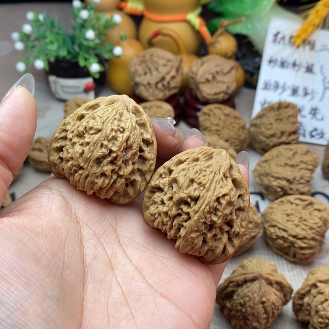 行***丸吊坠文玩核桃涿鹿