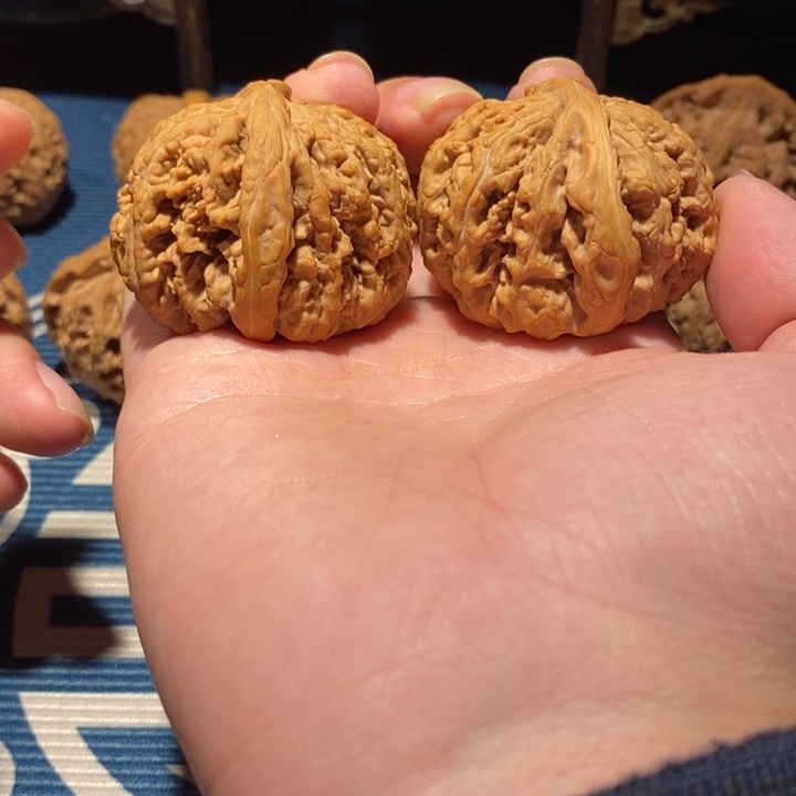 文玩核桃吊坠核桃