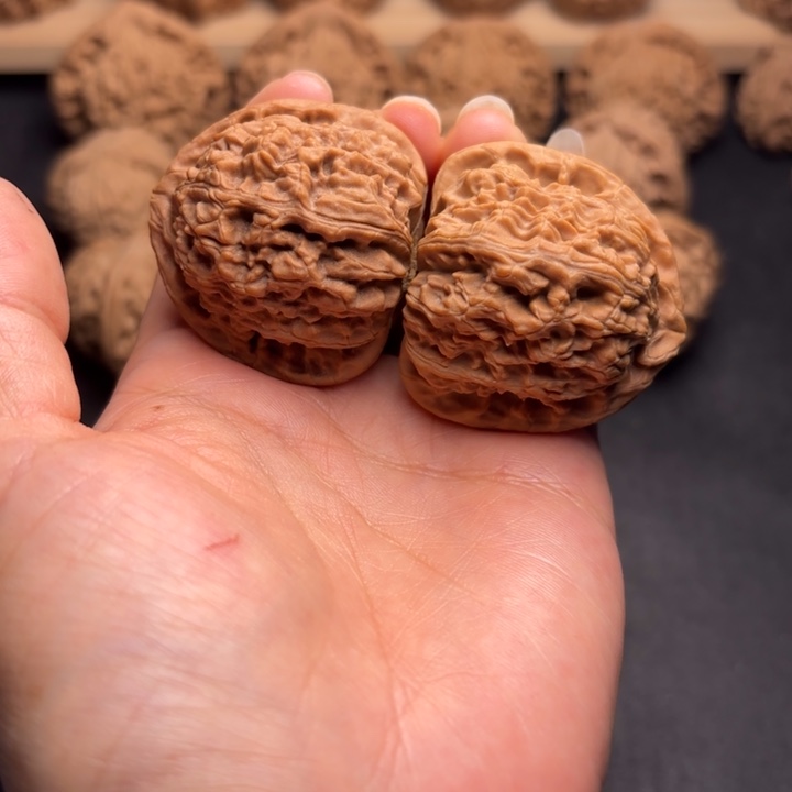 把件文玩核桃40三角白