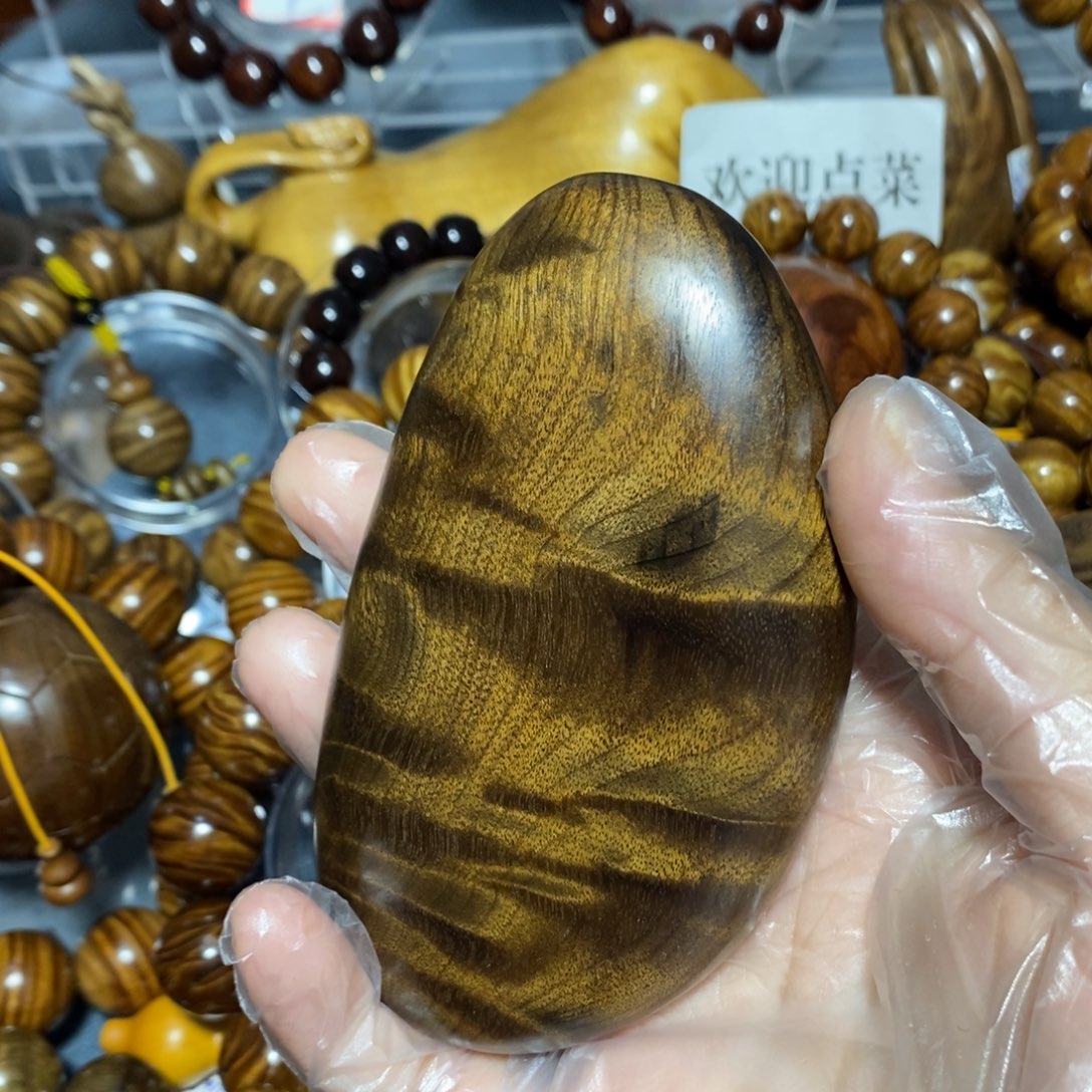 金丝楠木雕工艺品