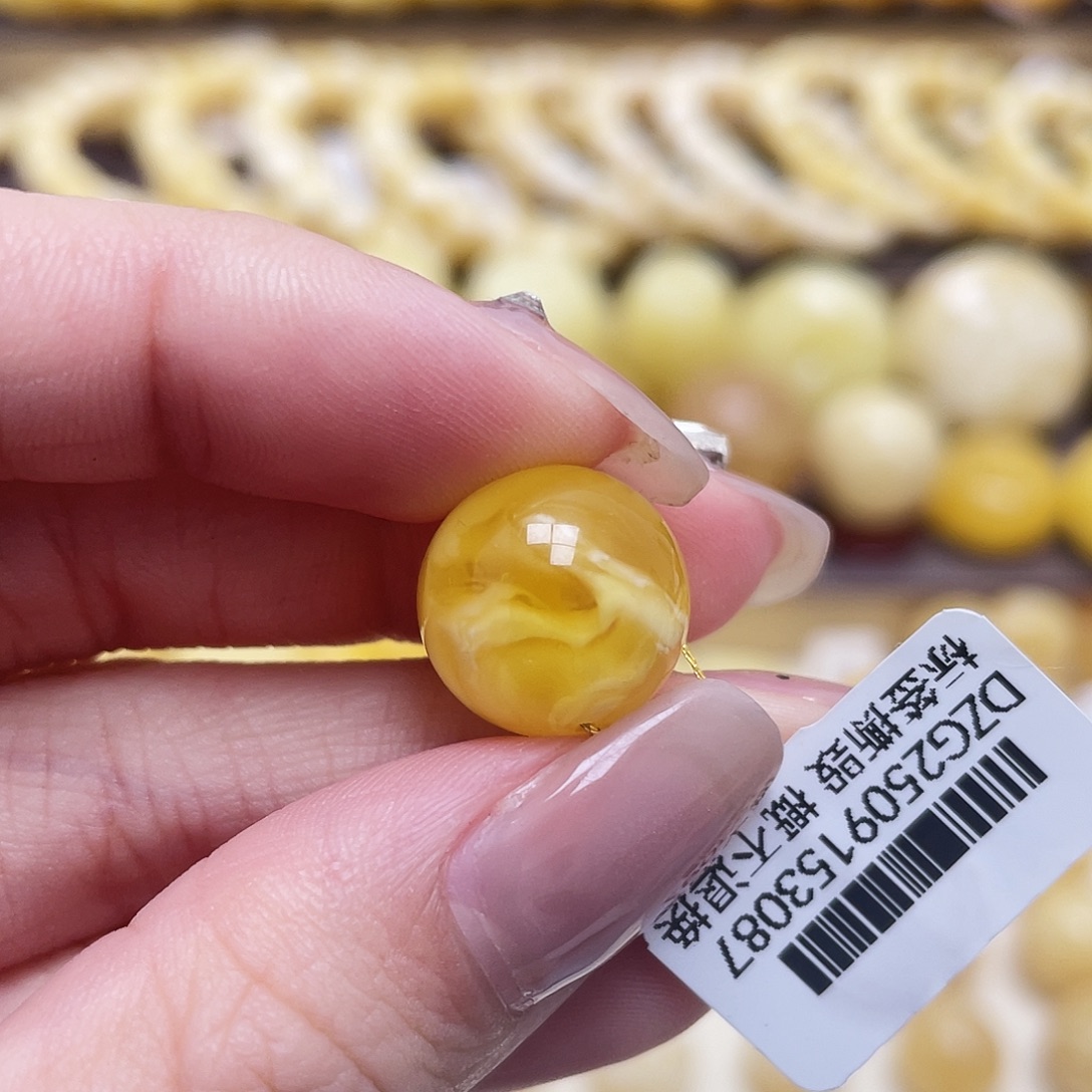 琥珀未镶嵌裸石14mm圆珠瑕