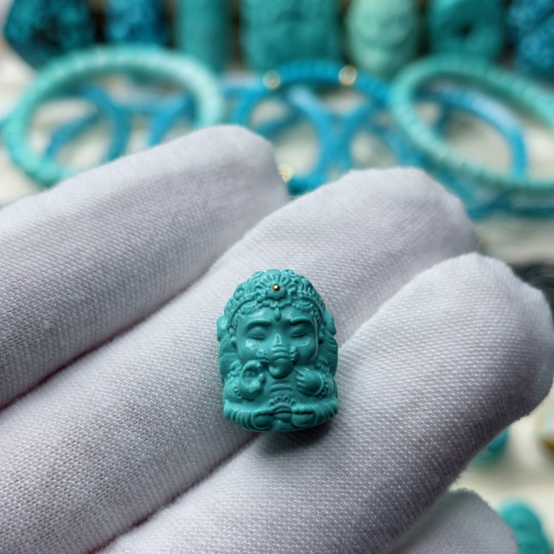 未镶嵌绿松石珠宝奇石