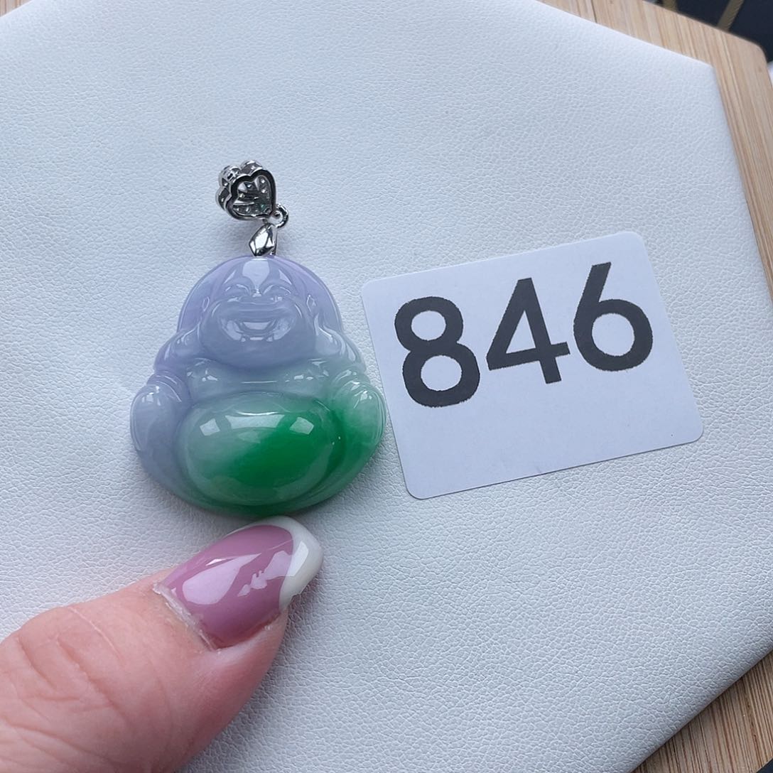 翡翠吊坠(赠链)未镶嵌