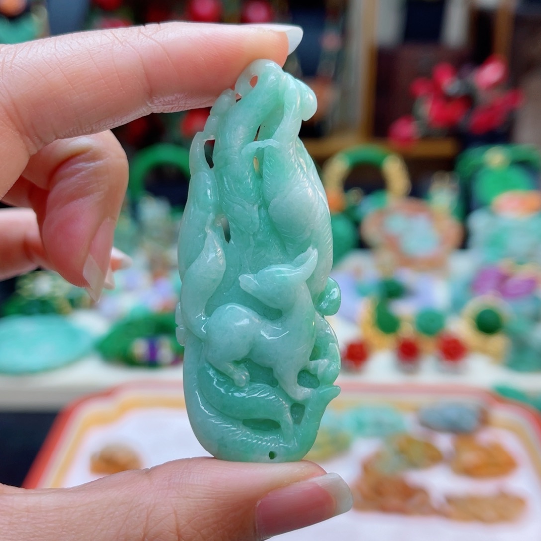 翡翠吊坠(赠链)未镶嵌冷**令48小时鉴赏期