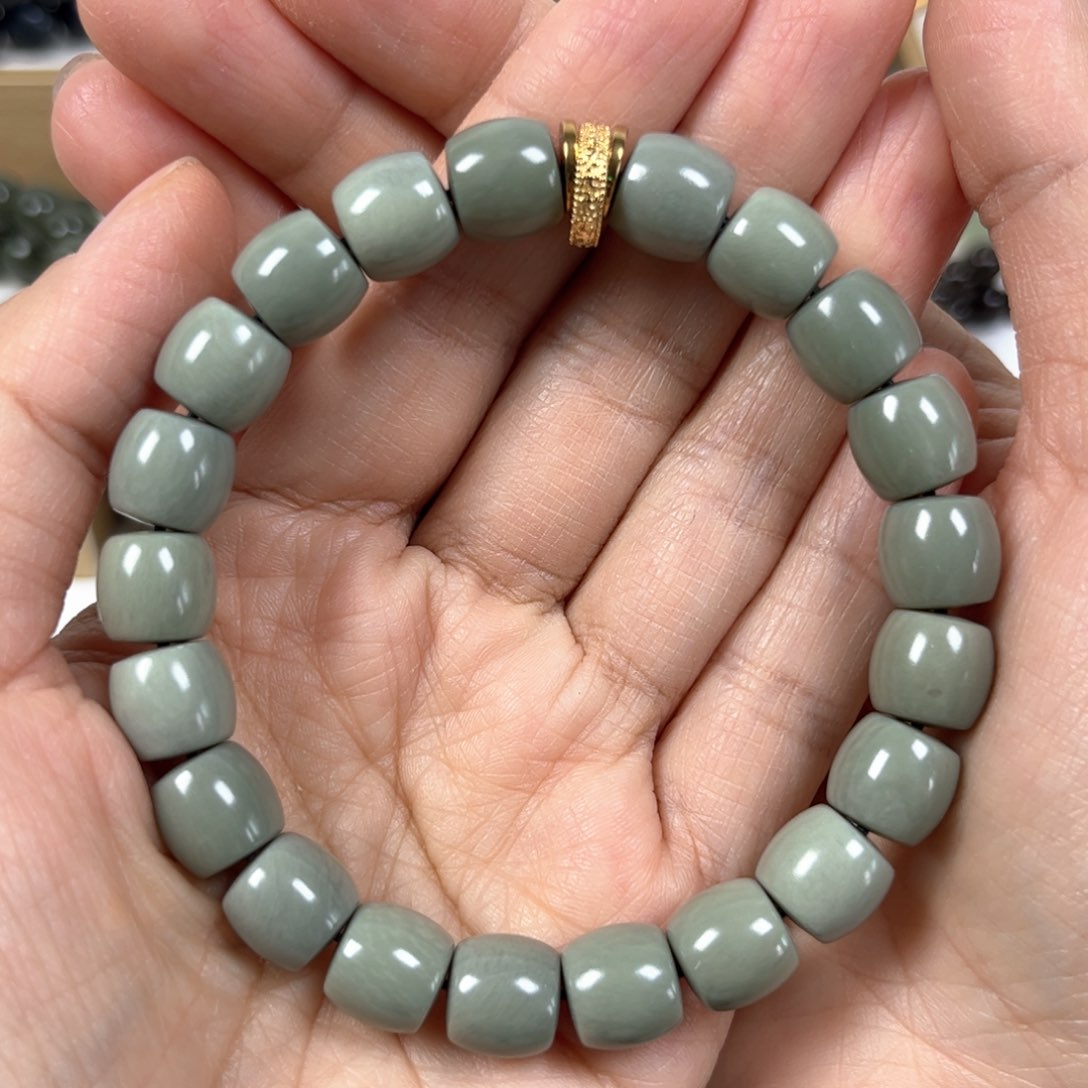 手串未镶嵌和田玉卡10直切