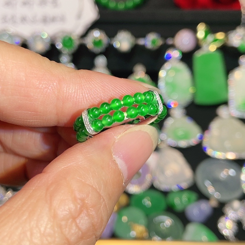 【闪购商品】18K金镶嵌戒指翡翠天然翡翠