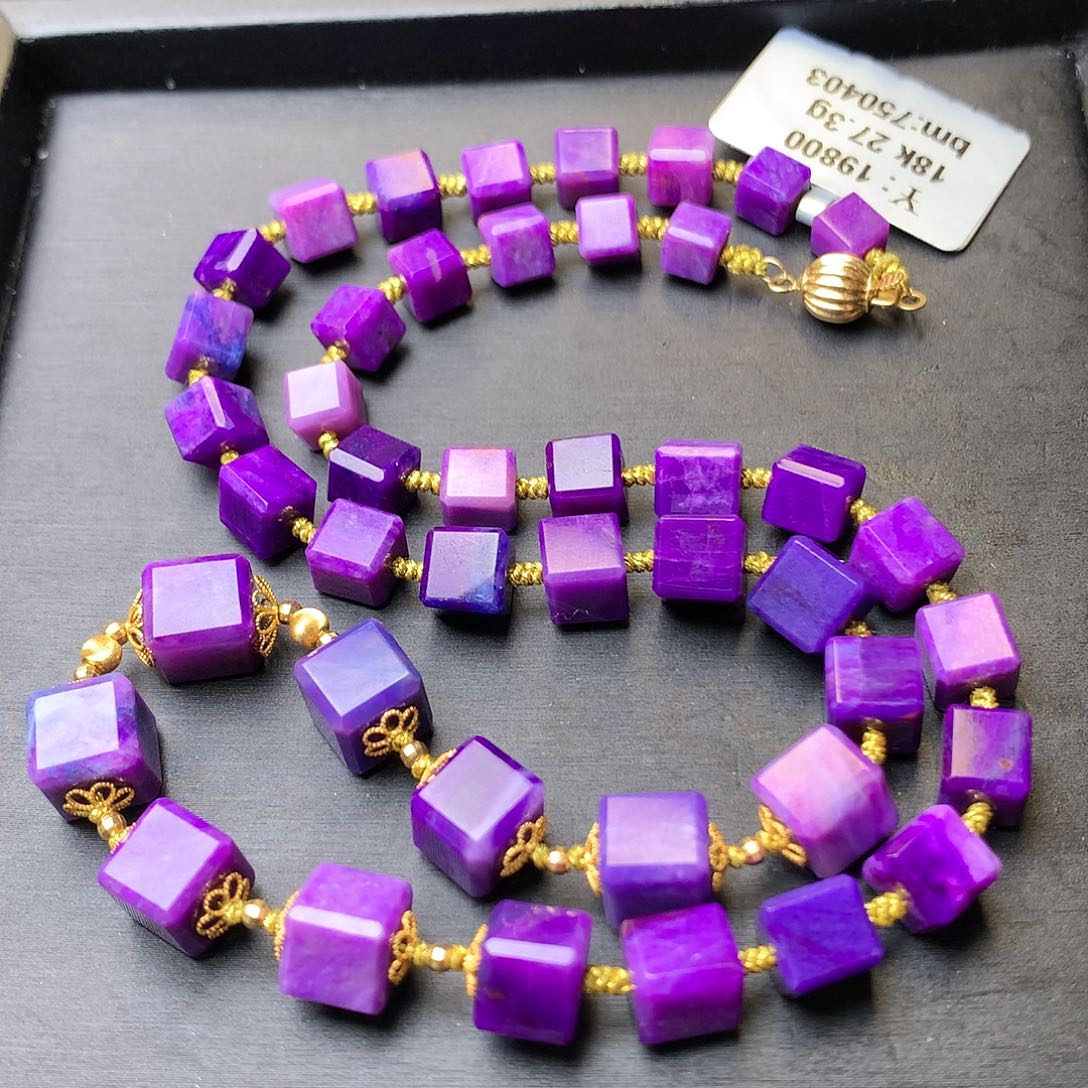 18K金镶嵌苏纪石（舒俱来）项链