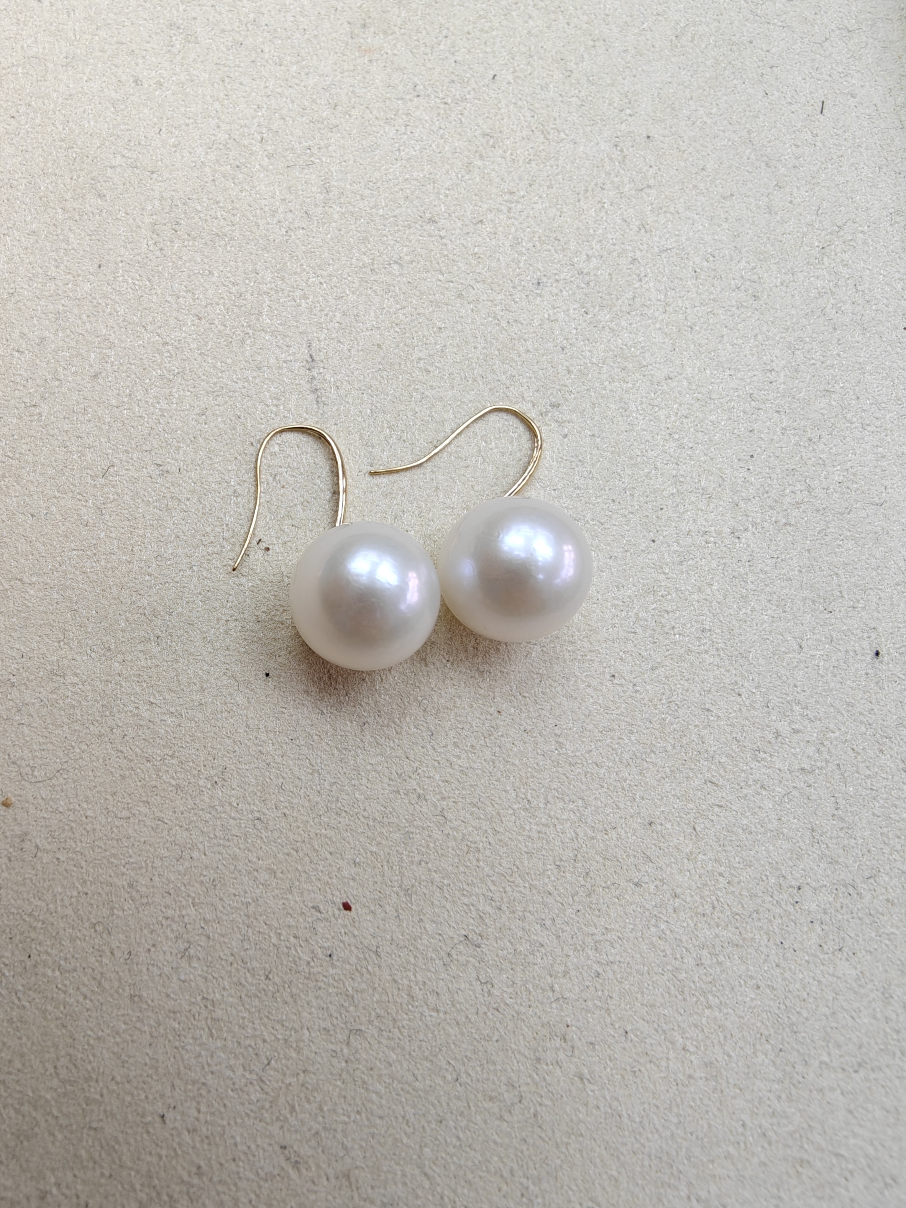 18k金简约时尚耳勾12-13mm