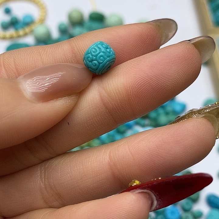 绿松石未镶嵌珠宝奇石