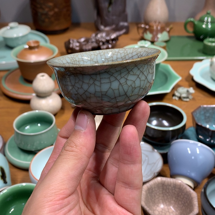 龙泉青瓷官窑灰青