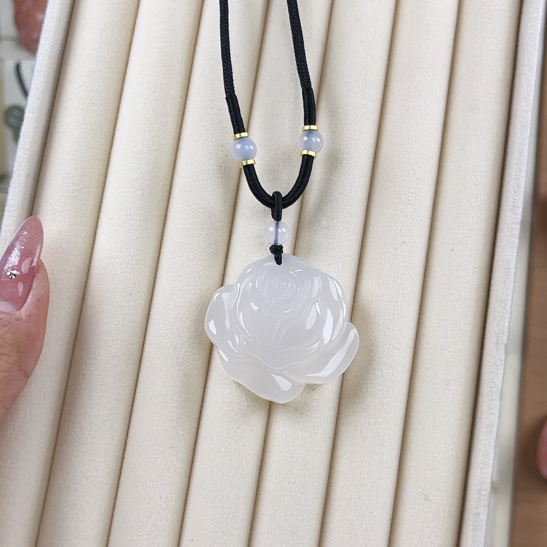 玛瑙/玉髓未镶嵌颈饰