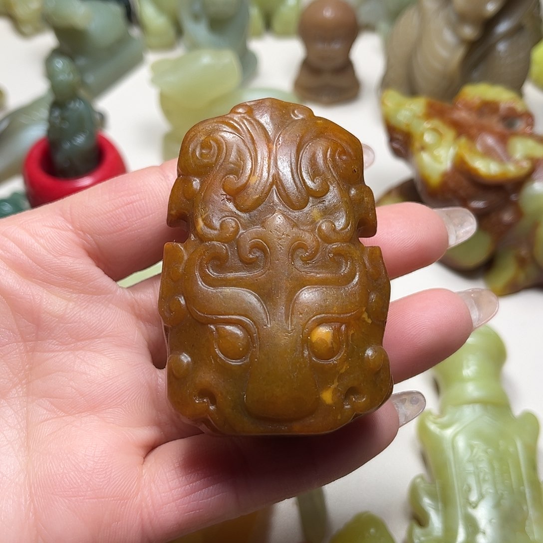 白玉菩提吊坠白玉菩提吊坠