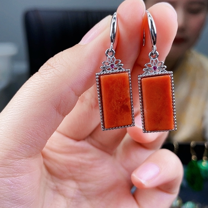 翡翠耳饰未镶嵌饰品