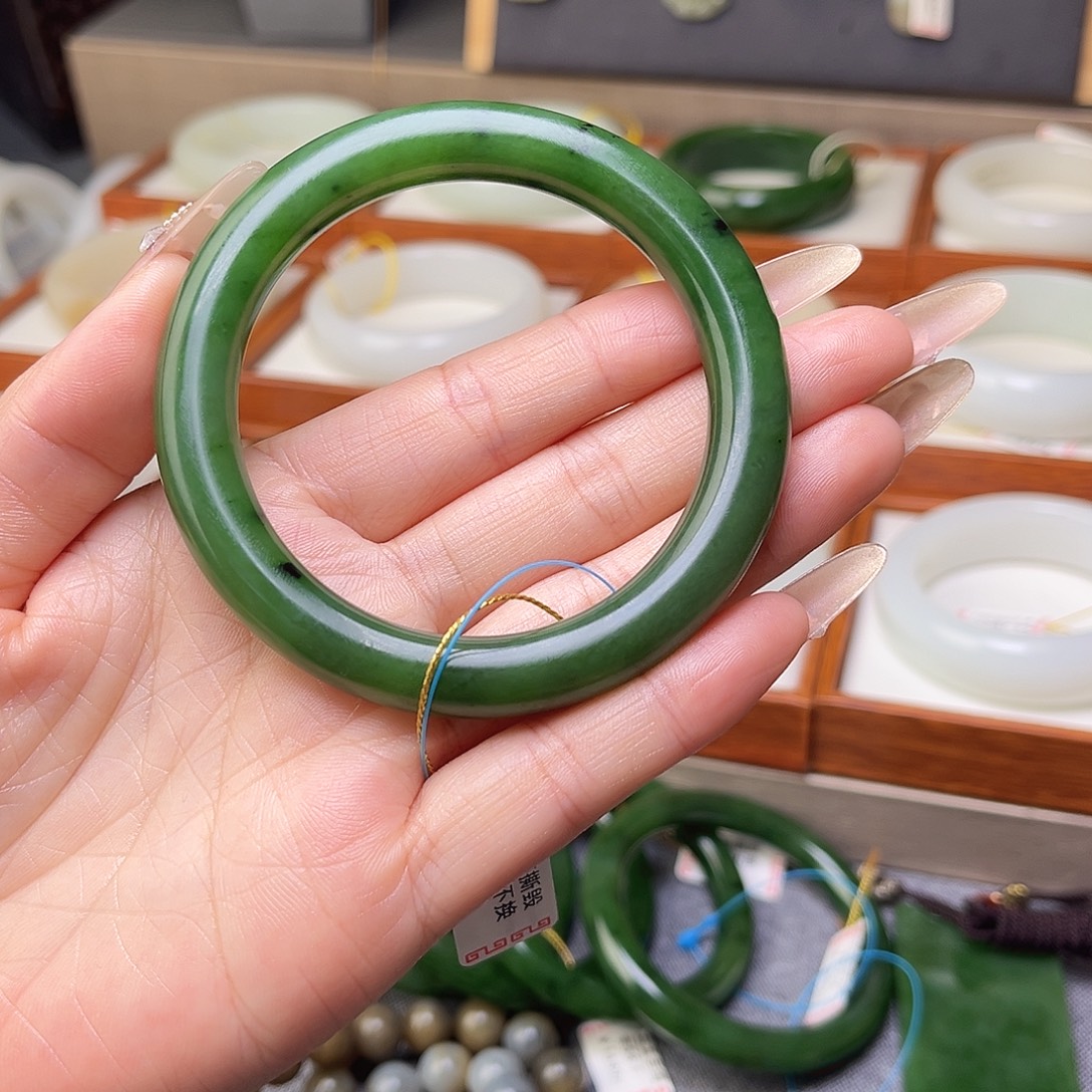 和田玉未镶嵌手镯57.7