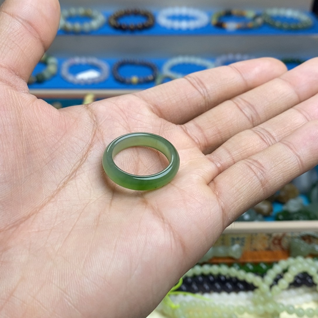 和田玉戒指未镶嵌