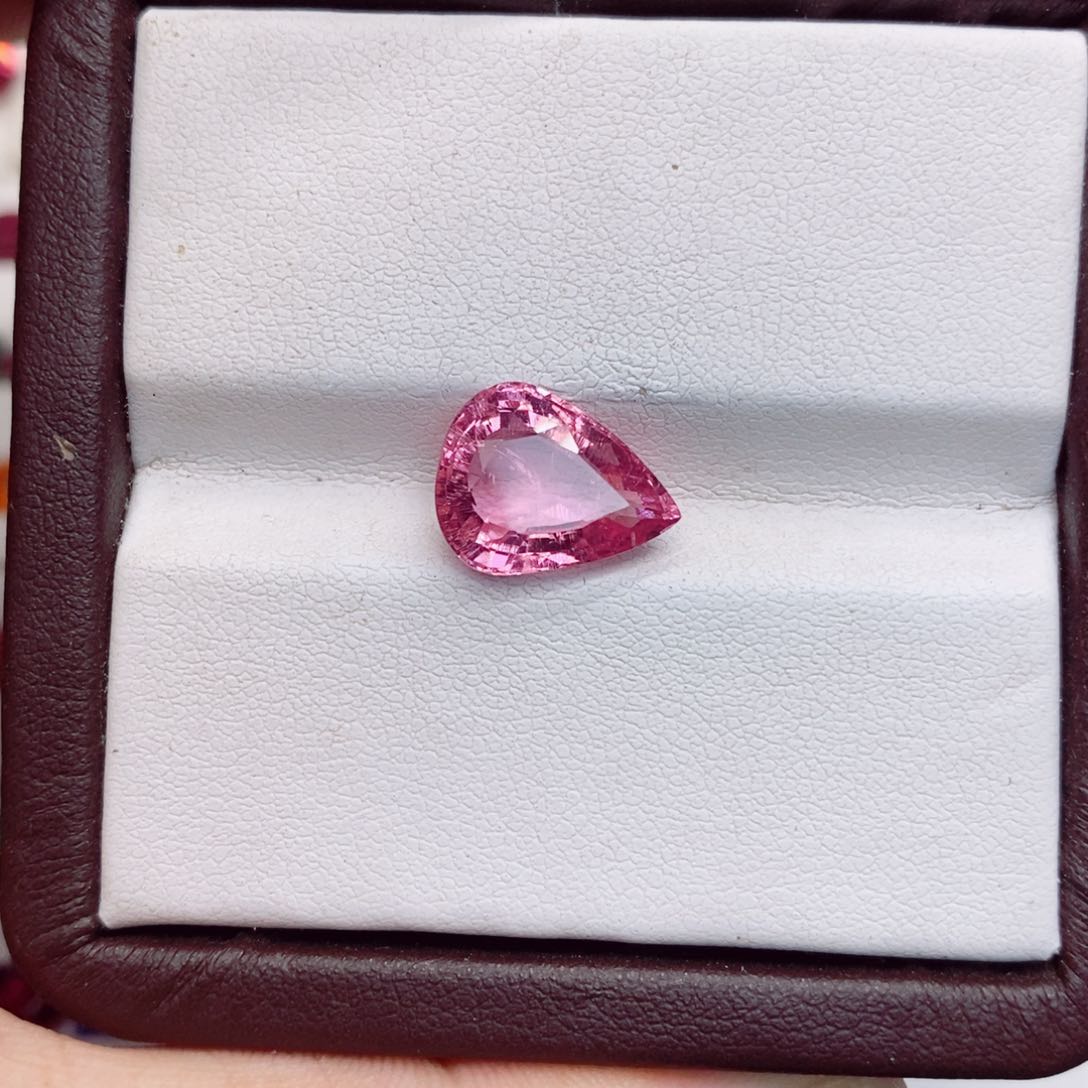 碧玺裸石未镶嵌卢比来5克拉