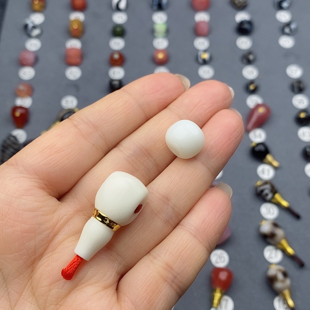 玛瑙/玉髓饰品合金?****