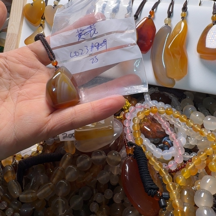 黑***长玛瑙/玉髓未镶嵌颈饰0023