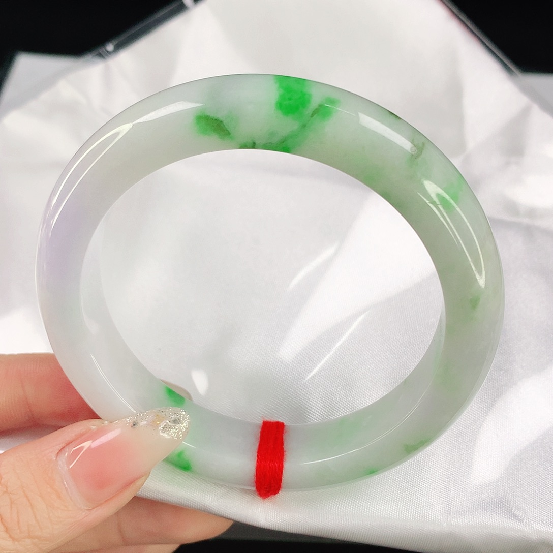 翡翠手镯未镶嵌58.7圈口