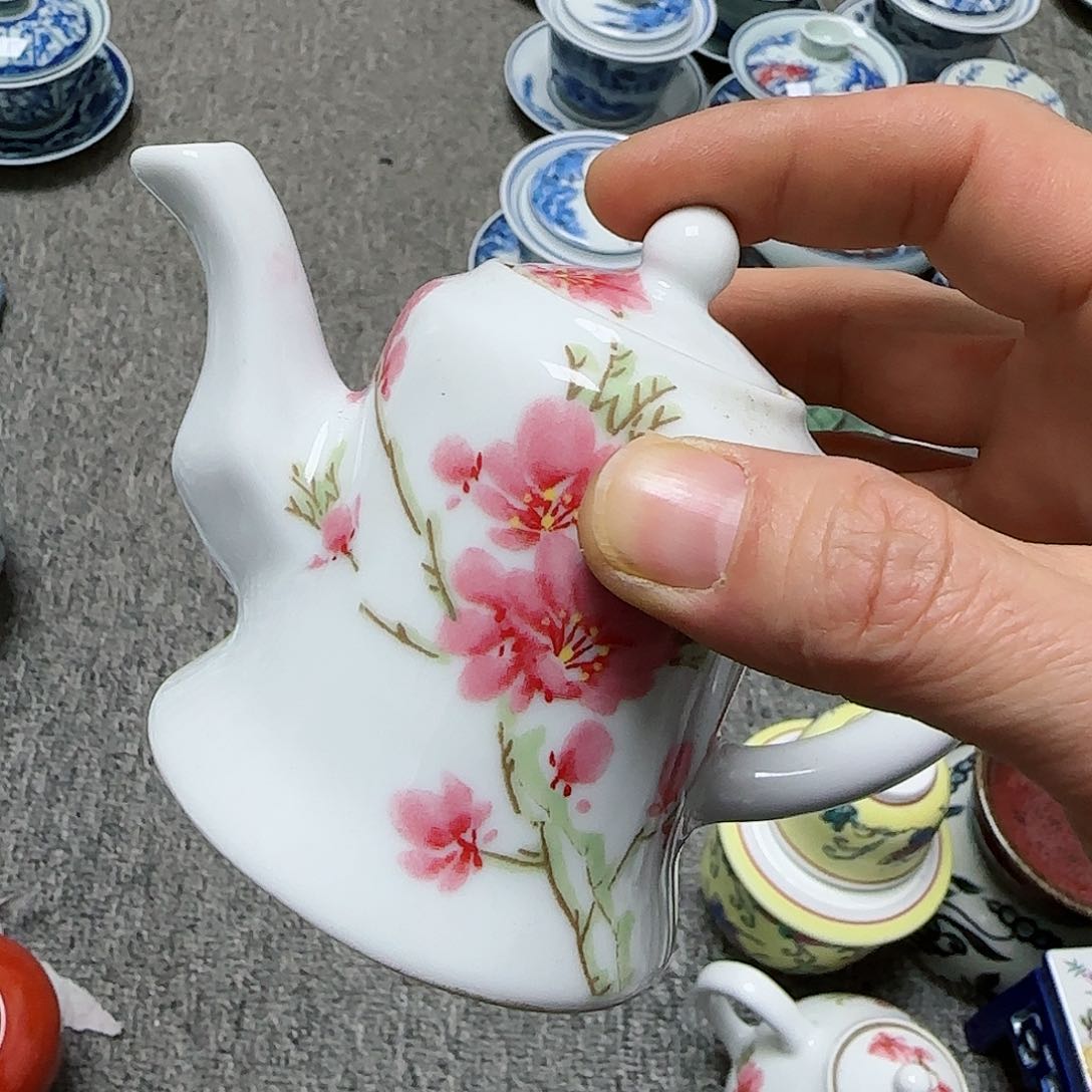 摆件瓷器的工艺技术水平