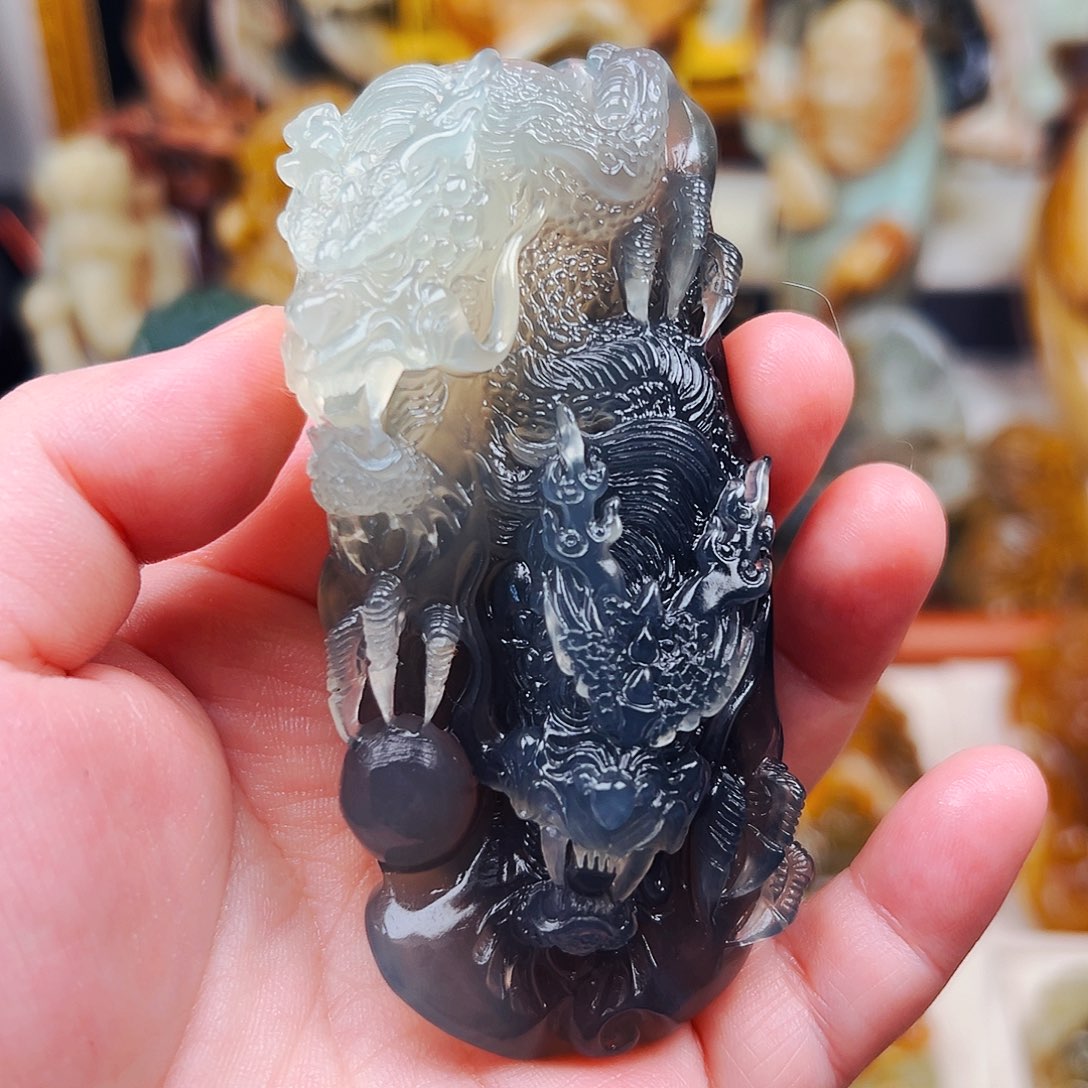 南***岸蛇纹石玉未镶嵌颈饰