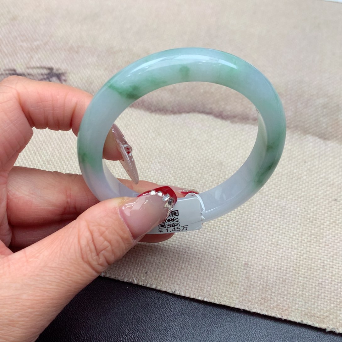 翡翠手镯未镶嵌缅甸翡翠手镯