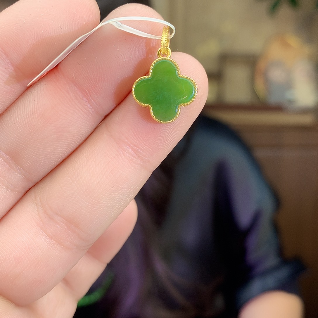 吊坠(不含链)银S925镶嵌和田玉（碧玉）吊坠