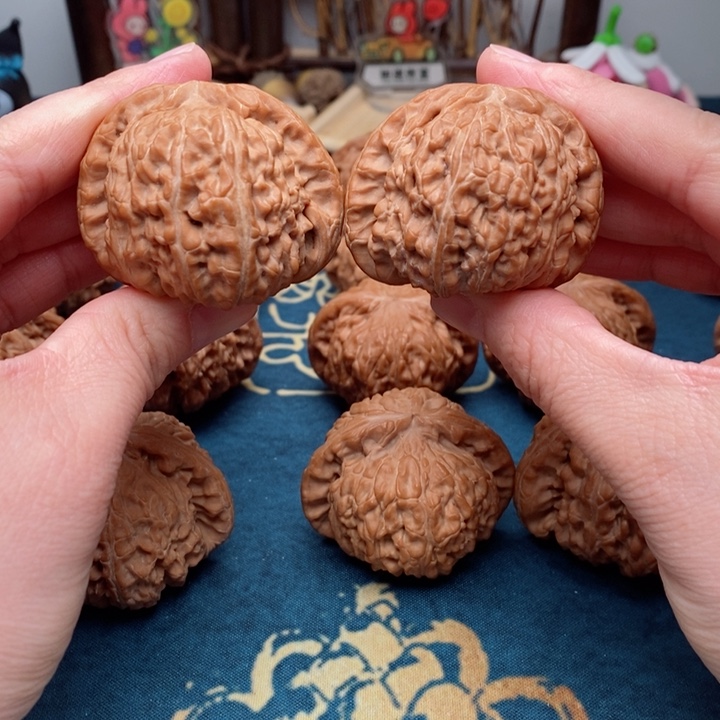 文玩核桃把件白狮子45