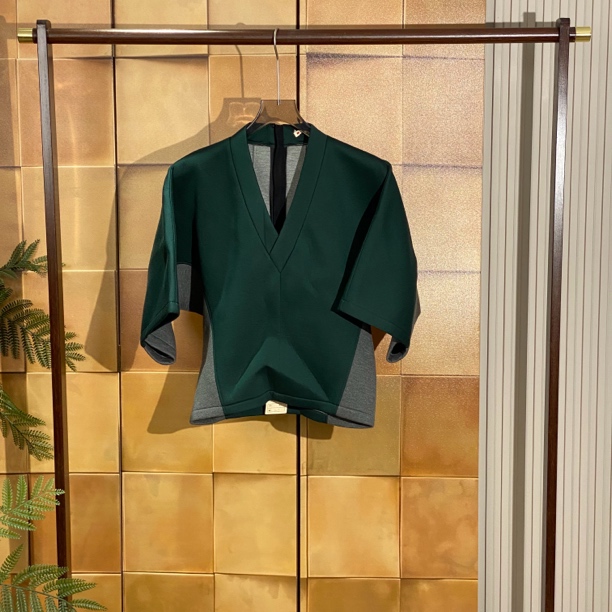 Marni 拼接色轮廓V领太空棉短袖/36码/99新/b25708