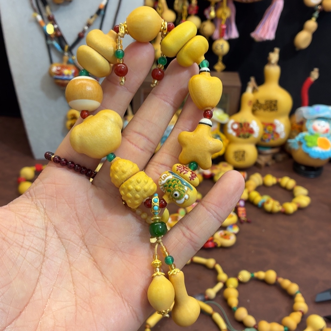 鑫****大叶紫檀（黑酸枝木类）